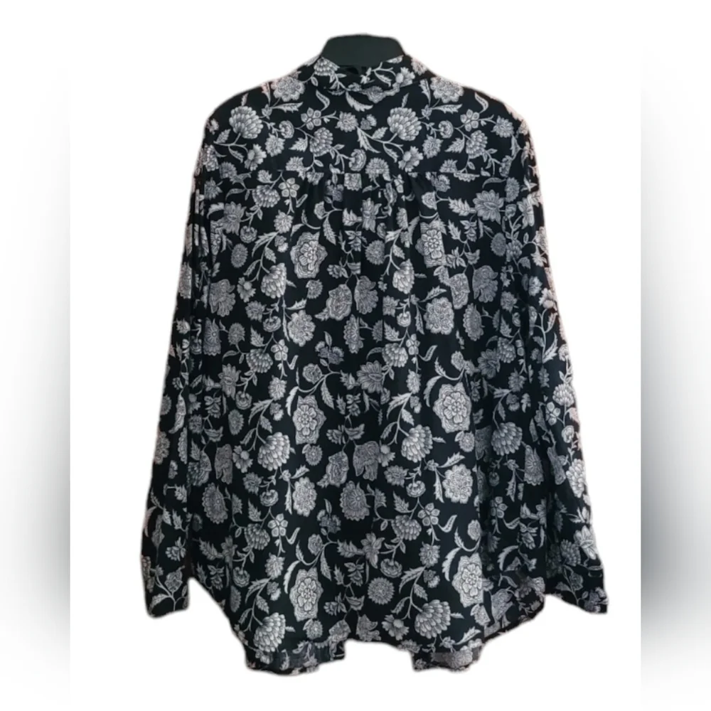 Roaman's Black and White Floral Button Down - Picture 2 of 4